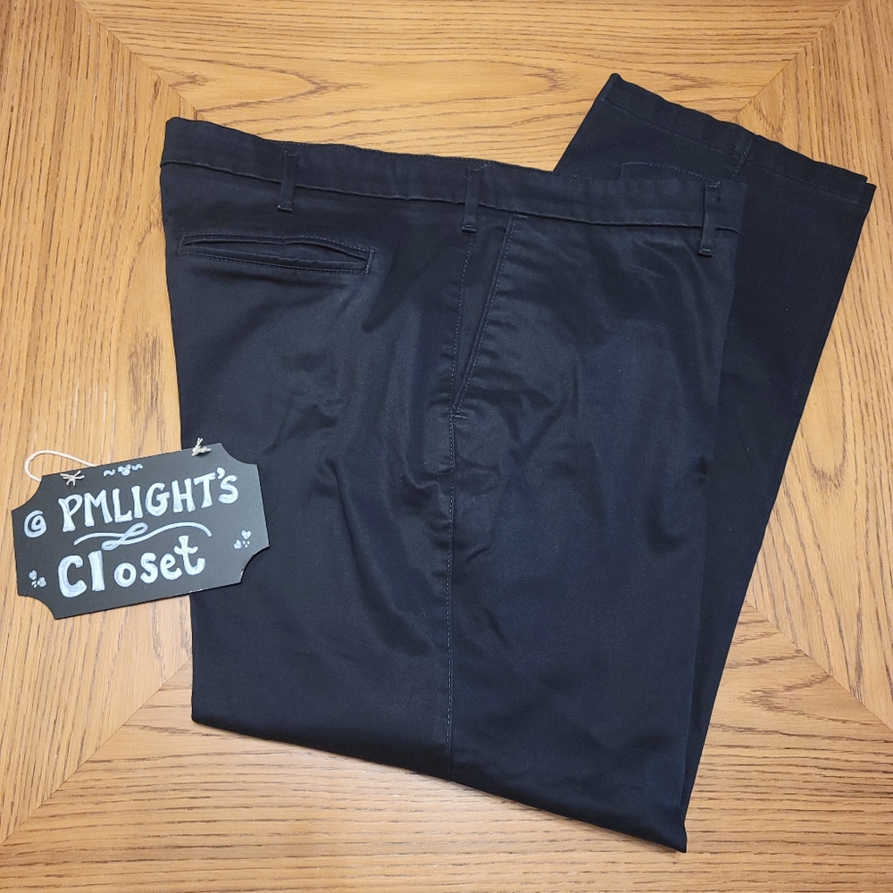 Lee 38x30 Dress Pants Black Carefree Stretch